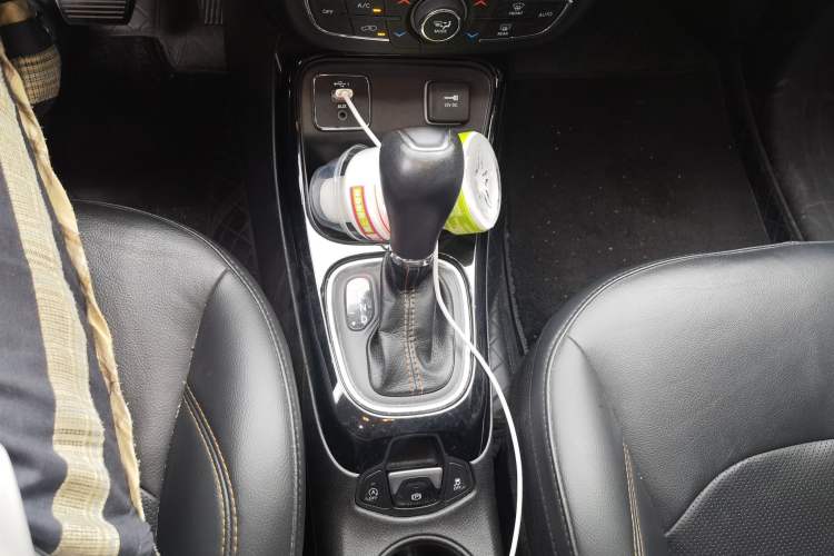 Used Jeep Compass 2020 220T Automatic Elite Edition Gear Lever