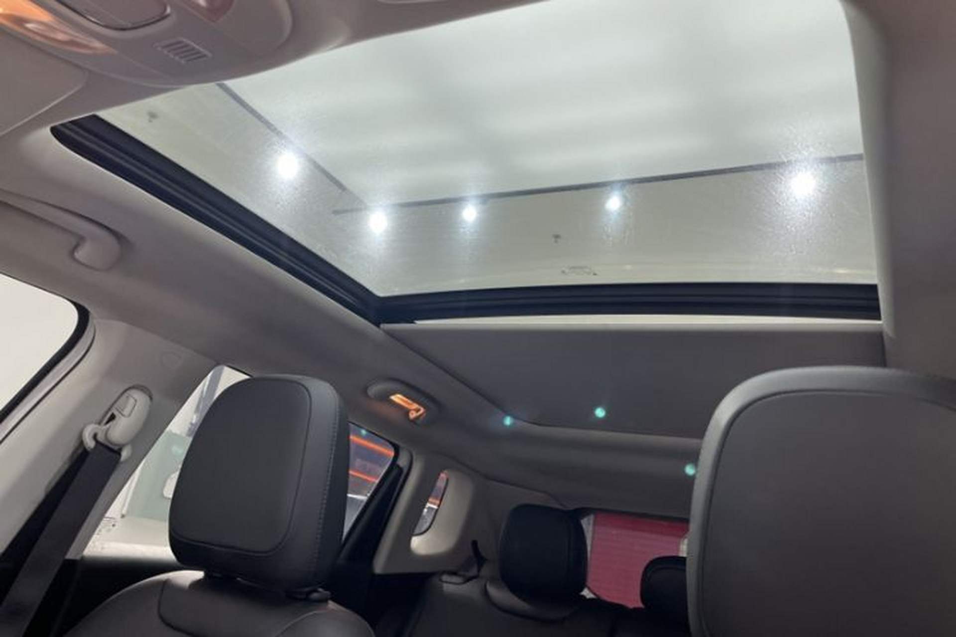 Used Jeep Compass 2020 220T Automatic Leading Edition Headliner