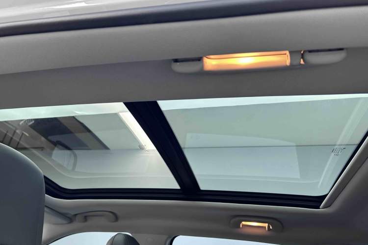Used Jeep Compass 2020 220T Automatic Leading Edition Headliner
