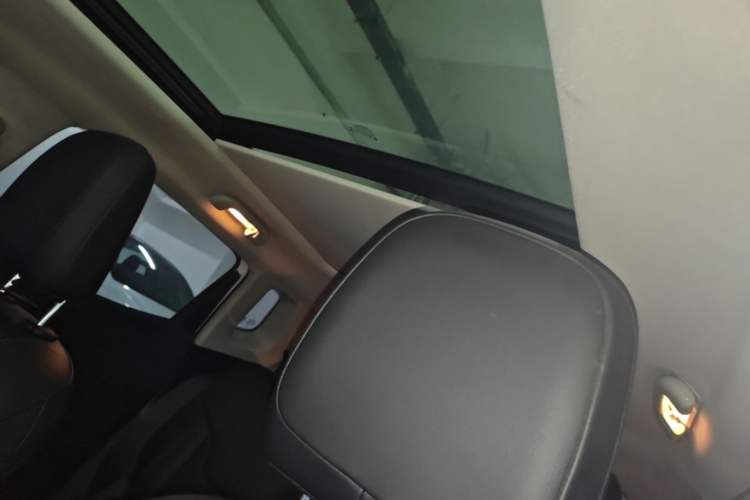 Used Jeep Compass 2020 220T Automatic Leading Edition Headliner