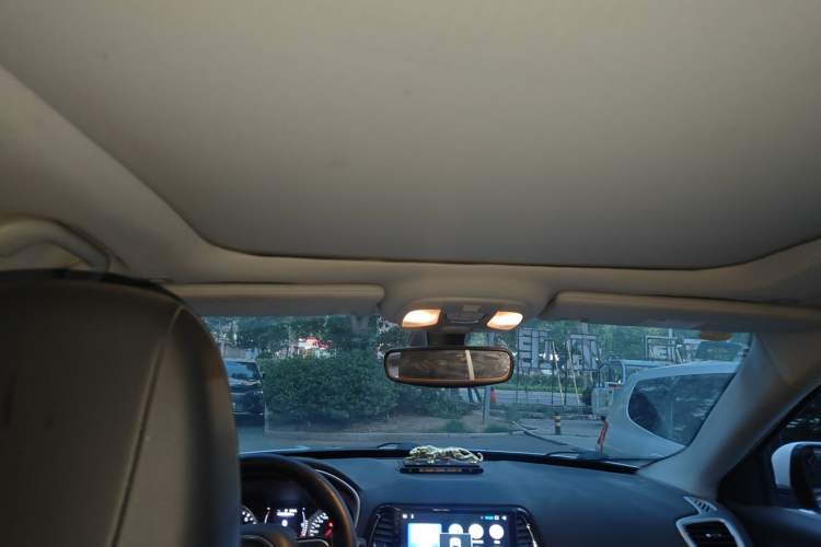 Used Jeep Compass 2020 220T Automatic Leading Edition Headliner