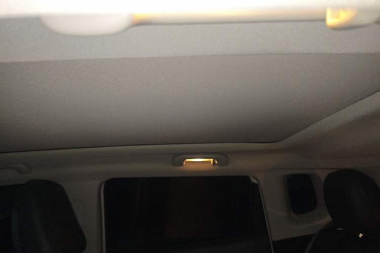Used Jeep Compass 2020 220T Automatic Elite Edition Headliner