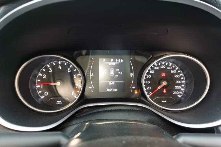 Used Jeep Compass 2020 220T Automatic Leading Edition Instrument Cluster