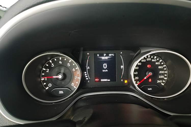 Used Jeep Compass 2020 220T Automatic Leading Edition Instrument Cluster