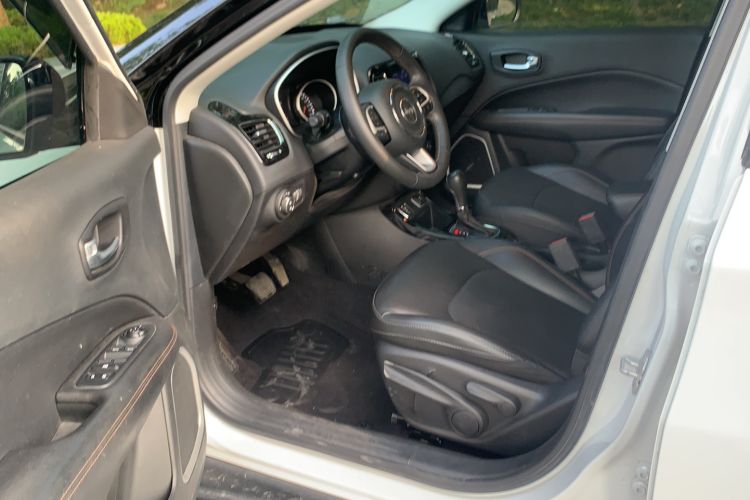 Used Jeep Compass 2020 220T Automatic Elite Edition Interior 1