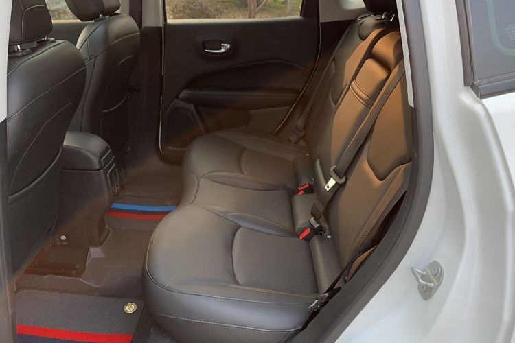 Used Jeep Compass 2020 220T Automatic Elite Edition Interior 1