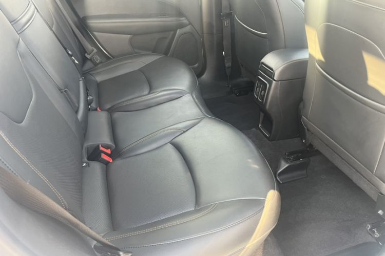 Used Jeep Compass 2020 220T Automatic Elite Edition Interior 11