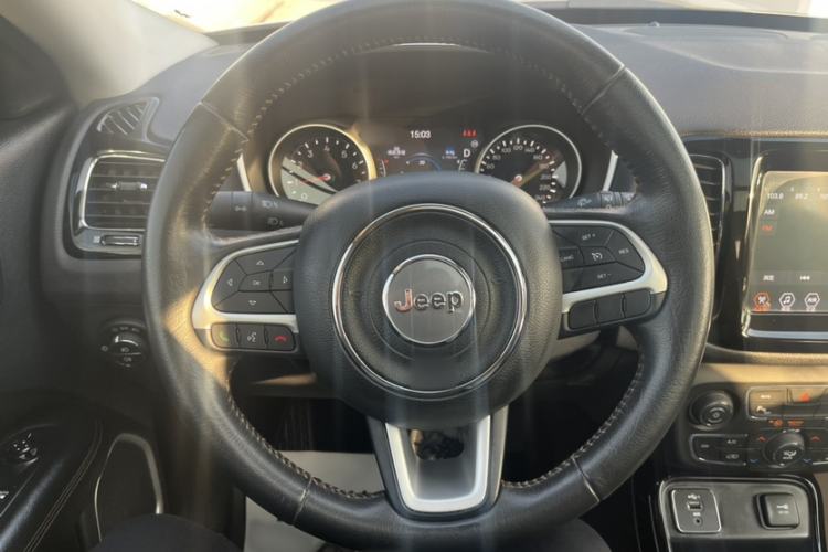 Used Jeep Compass 2020 220T Automatic Elite Edition Interior 2