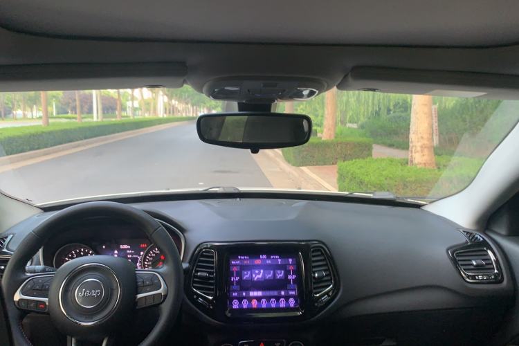 Used Jeep Compass 2020 220T Automatic Elite Edition Interior 3