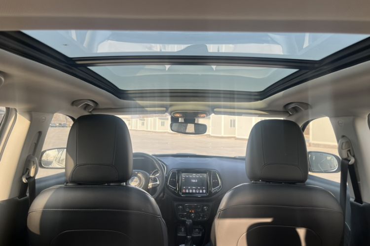 Used Jeep Compass 2020 220T Automatic Elite Edition Interior 7