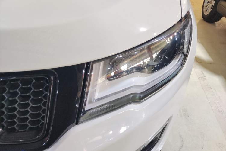 Used Jeep Compass 2020 220T Automatic Night Eagle Edition Left Front Headlight