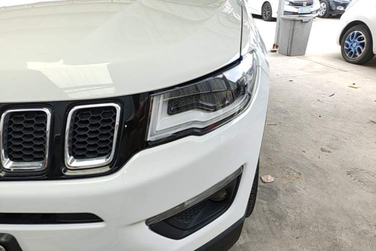 Used Jeep Compass 2020 220T Automatic Leading Edition Left Front Headlight