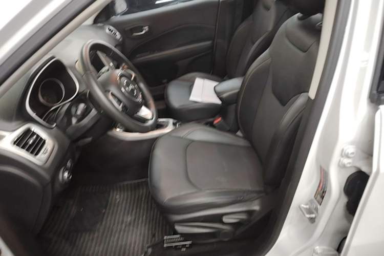 Used Jeep Compass 2020 220T Automatic Leading Edition Left Front Seat