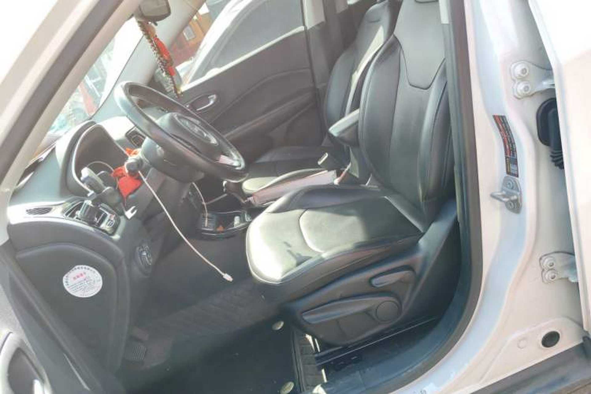 Used Jeep Compass 2020 220T Automatic Elite Edition Left Front Seat