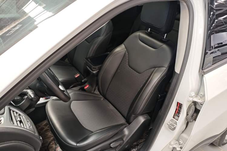 Used Jeep Compass 2020 220T Automatic Leading Edition Left Front Seat