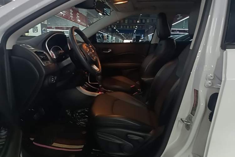 Used Jeep Compass 2020 220T Automatic Leading Edition Left Front Seat