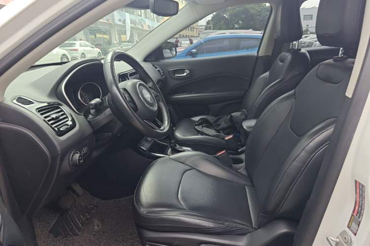 Used Jeep Compass 2020 220T Automatic Night Eagle Edition Left Front Seat