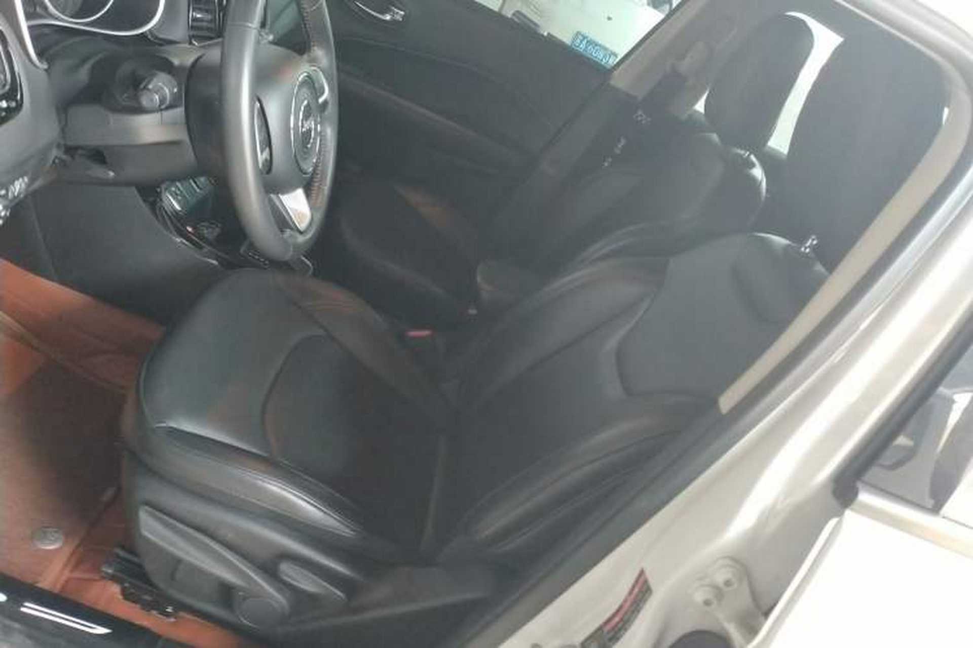 Used Jeep Compass 2020 220T Automatic Elite Edition Left Front Seat