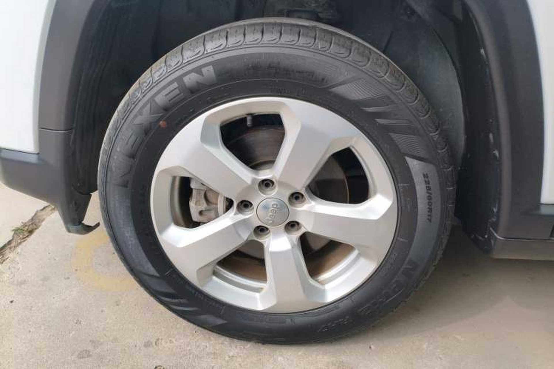 Used Jeep Compass 2020 220T Automatic Leading Edition Left Front Wheel Hub