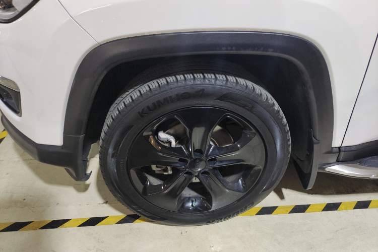 Used Jeep Compass 2020 220T Automatic Night Eagle Edition Left Front Wheel Hub