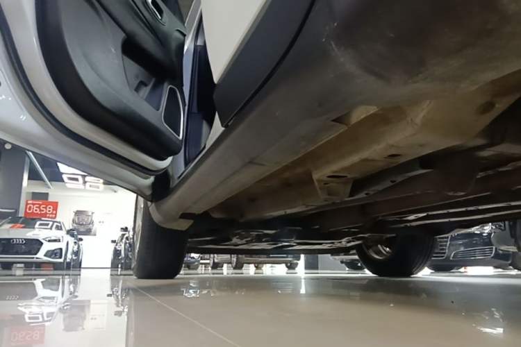 Used Jeep Compass 2020 220T Automatic Elite Edition Left Side Sill