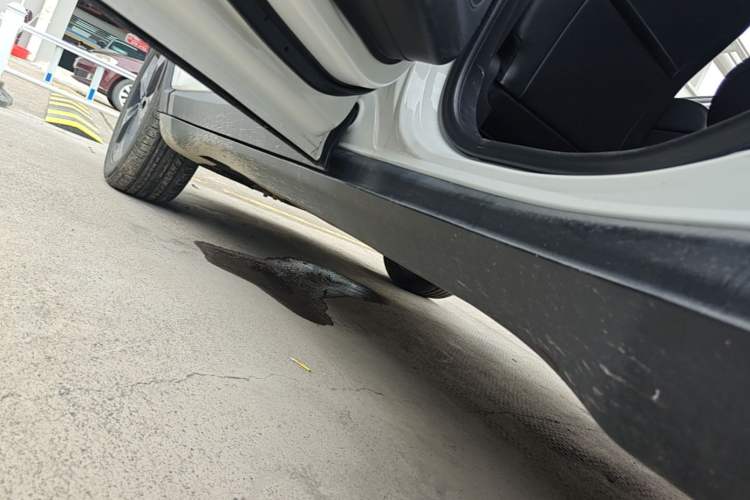 Used Jeep Compass 2020 220T Automatic Night Eagle Edition Left Side Sill