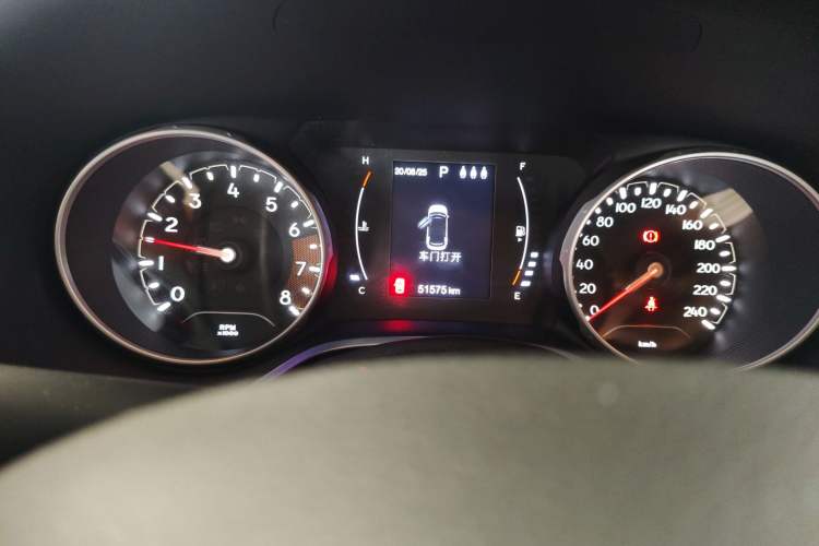 Used Jeep Compass 2020 220T Automatic Leading Edition Odometer Close Up
