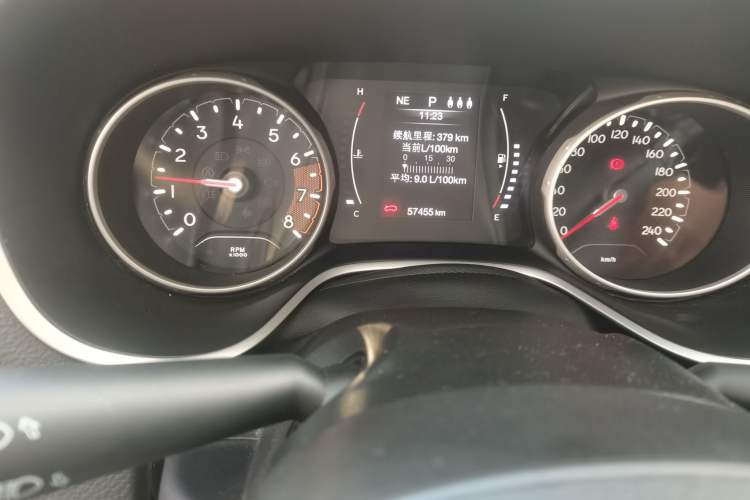 Used Jeep Compass 2020 220T Automatic Leading Edition Odometer Close Up