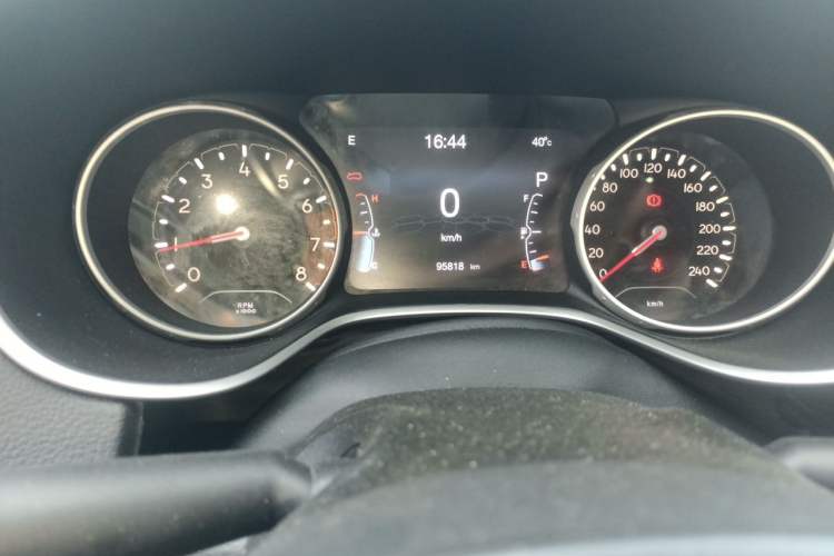Used Jeep Compass 2020 220T Automatic Elite Edition Odometer Close Up
