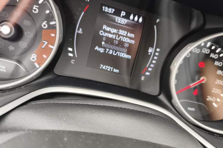 Used Jeep Compass 2020 220T Automatic Leading Edition Odometer Close Up