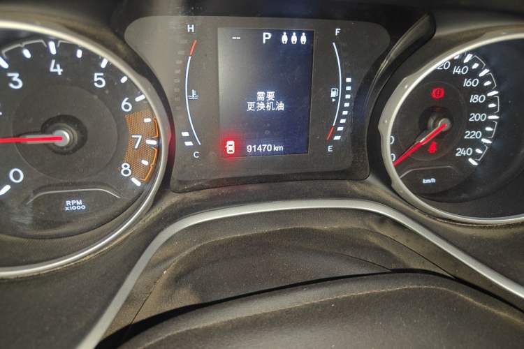 Used Jeep Compass 2020 220T Automatic Leading Edition Odometer Close Up