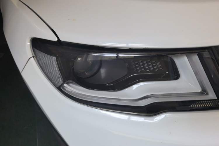 Used Jeep Compass 2020 220T Automatic Four-Wheel Drive Elite Edition Right Front Headlight