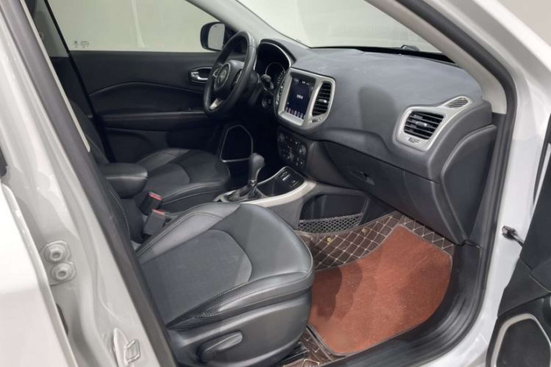 Used Jeep Compass 2020 220T Automatic Leading Edition Right Front Seat