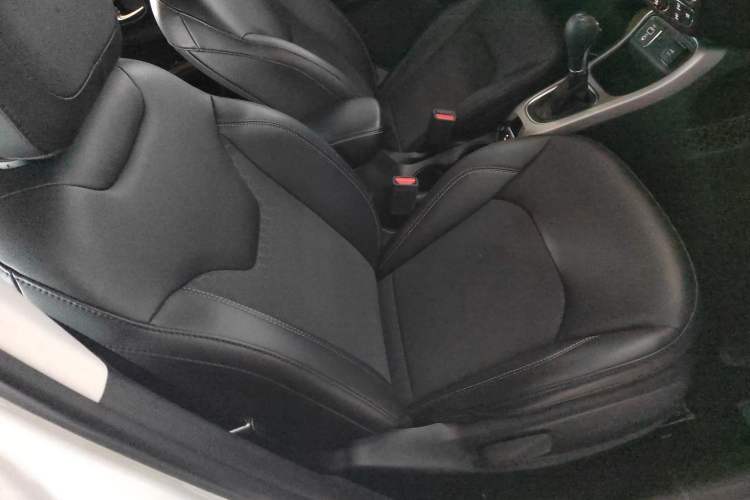 Used Jeep Compass 2020 220T Automatic Leading Edition Right Front Seat