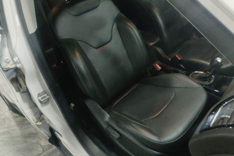 Used Jeep Compass 2020 220T Automatic Elite Edition Right Front Seat