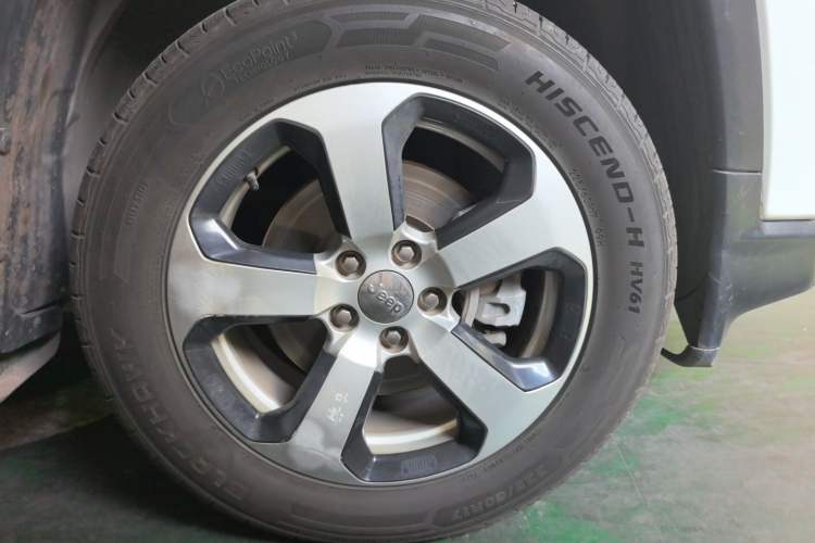 Used Jeep Compass 2020 220T Automatic Four-Wheel Drive Elite Edition Right Front Wheel Hub