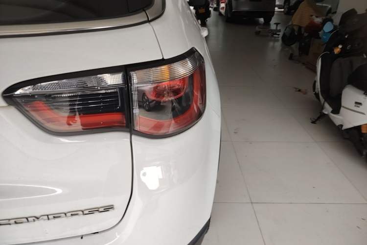 Used Jeep Compass 2020 220T Automatic Leading Edition Right Rear Taillight