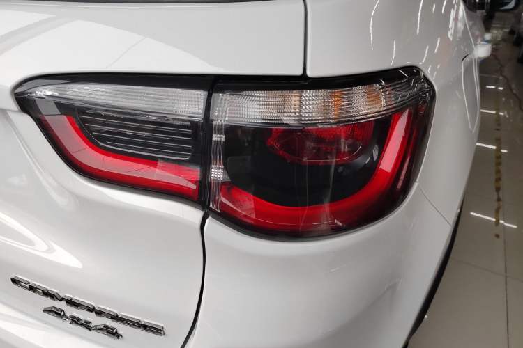 Used Jeep Compass 2020 220T Automatic Leading Edition Right Rear Taillight