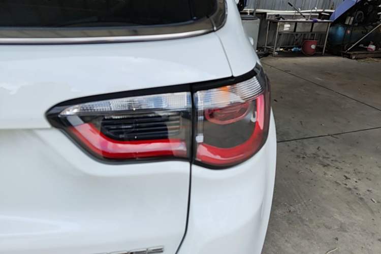 Used Jeep Compass 2020 220T Automatic Leading Edition Right Rear Taillight