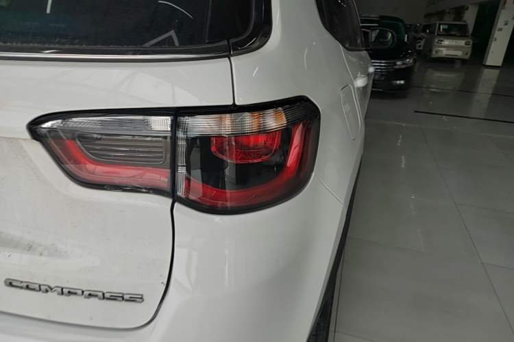 Used Jeep Compass 2020 220T Automatic Leading Edition Right Rear Taillight