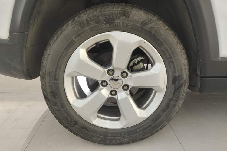 Used Jeep Compass 2020 220T Automatic Elite Edition Right Rear Wheel Hub