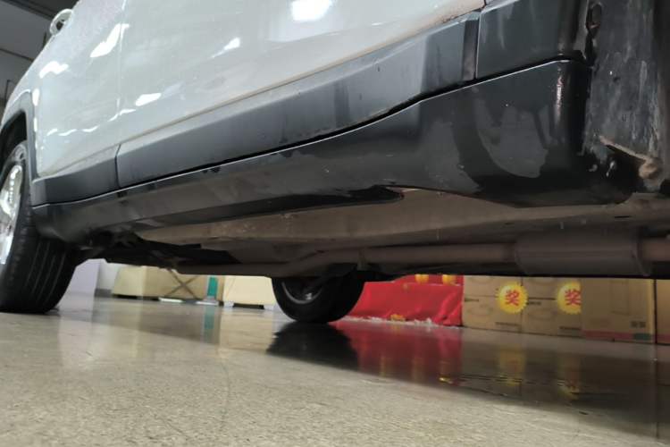 Used Jeep Compass 2020 220T Automatic Leading Edition Right Side Sill