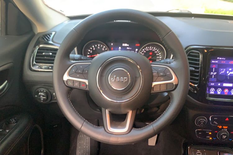 Used Jeep Compass 2020 220T Automatic Elite Edition Steering Wheel