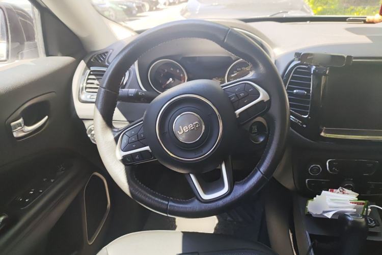 Used Jeep Compass 2020 220T Automatic Elite Edition Steering Wheel