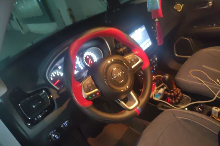 Used Jeep Compass 2020 220T Automatic Elite Edition Steering Wheel