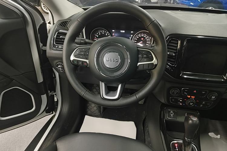 Used Jeep Compass 2020 220T Automatic Elite Edition Steering Wheel