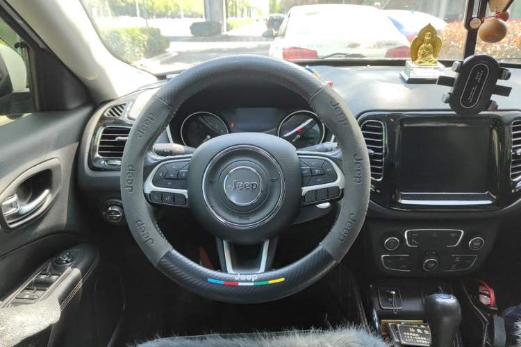 Used Jeep Compass 2020 220T Automatic Elite Edition Steering Wheel
