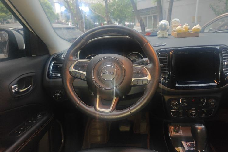 Used Jeep Compass 2020 220T Automatic Elite Edition Steering Wheel