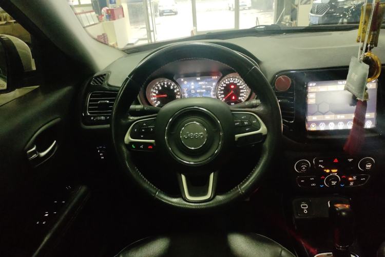 Used Jeep Compass 2020 220T Automatic Elite Edition Steering Wheel