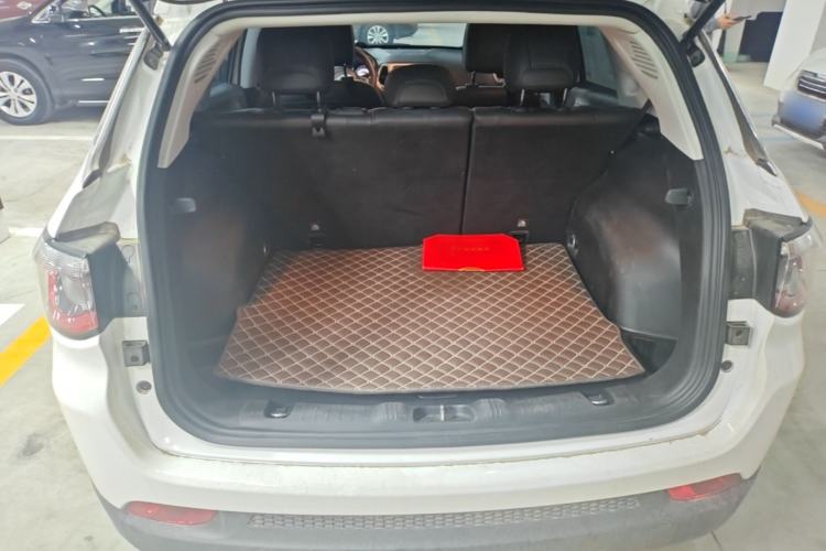Used Jeep Compass 2020 220T Automatic Leading Edition Trunk
